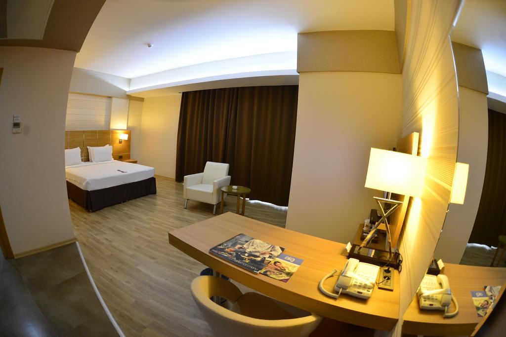Anemon Grand Adana Otel Eksteriør billede