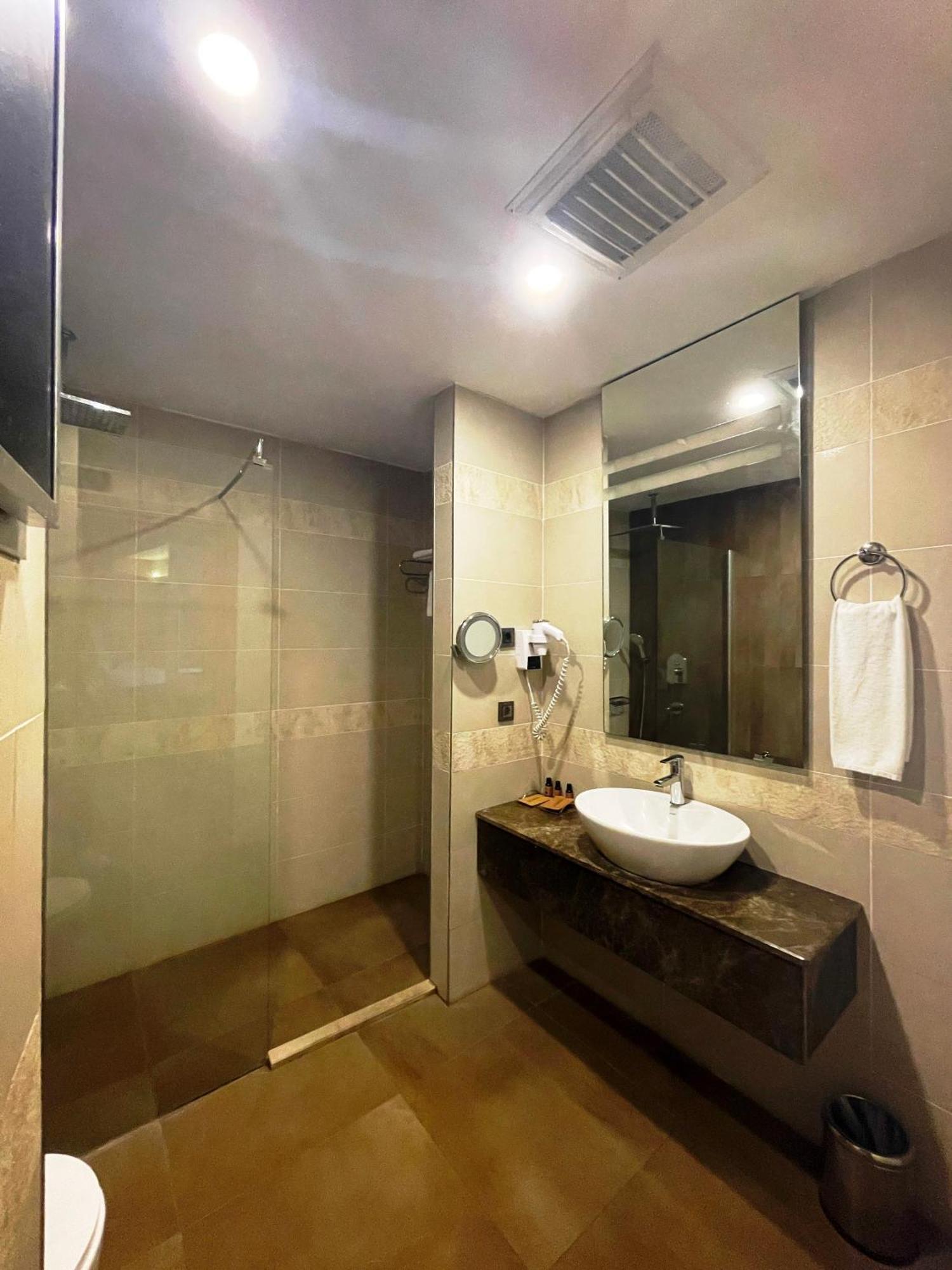Anemon Grand Adana Otel Eksteriør billede