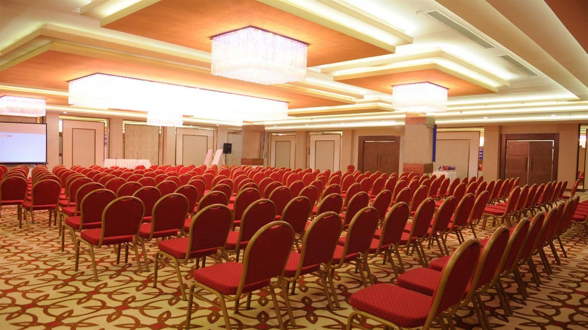 Anemon Grand Adana Otel Eksteriør billede